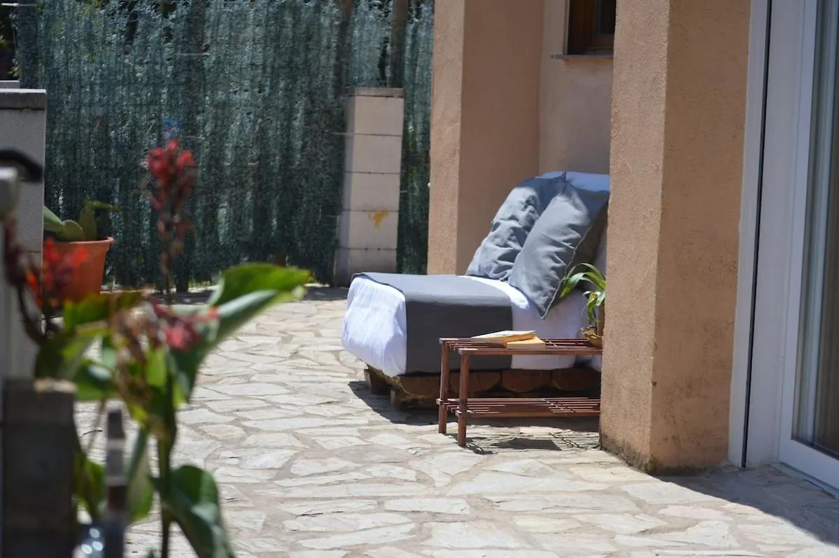 Anglada, Villa With A Private Pool And Jacuzzi 滨海略雷特
